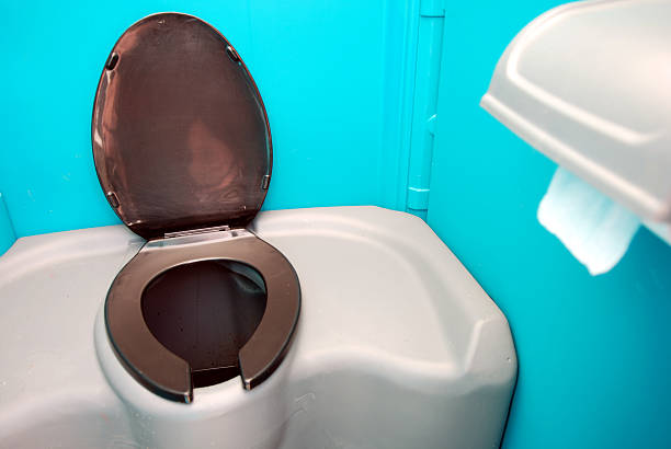 Best Portable bathroom rental  in Lansing, MI