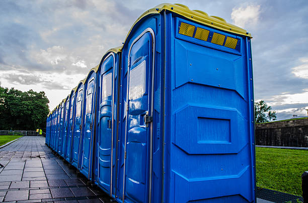 Best Porta potty rental near me  in Lansing, MI